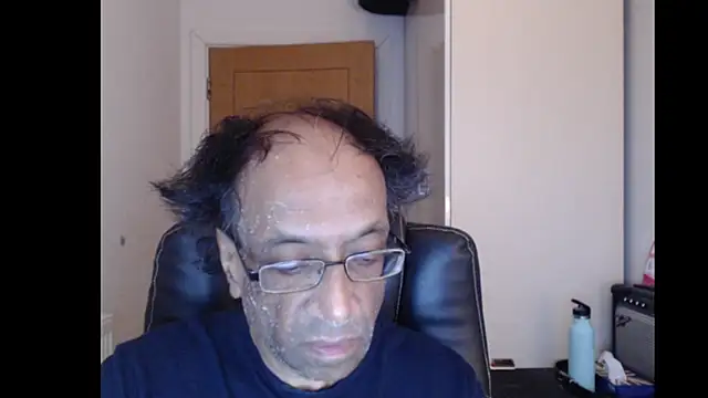 Snapshot of rauncher1 chatting on June 2026 08:22:02 AM rauncher1 online show from June 2026 08:22:02 AM