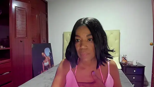 LUISSA  online show from October 2025 10:12:02 AM