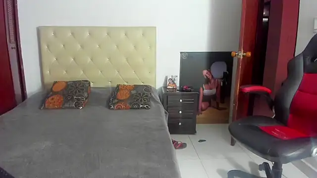 LUISSA  online show from February 2025 12:43:01 PM