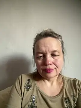 Snapshot of Susanel chatting on March 2025 12:24:01 PM Susanel online show from March 2025 12:24:01 PM