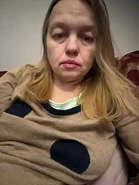 Snapshot of Susanel chatting on February 2025 07:43:02 PM Susanel online show from February 2025 07:43:02 PM
