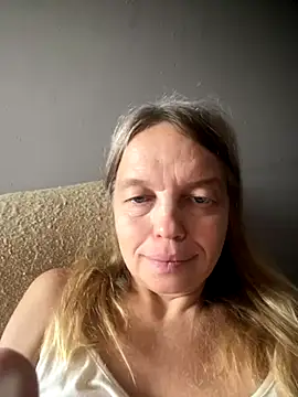 Snapshot of Susanel chatting on October 2025 10:05:02 AM Susanel online show from October 2025 10:05:02 AM