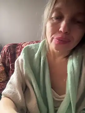 Snapshot of Susanel chatting on September 2025 11:05:02 AM Susanel online show from September 2025 11:05:02 AM