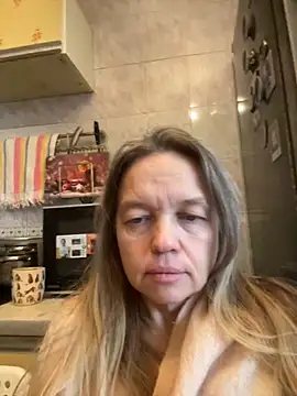 Susanel online show from November 2025 11:54:01 AM