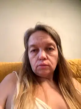 Susanel online show from November 2025 11:58:02 AM