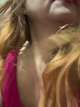 Susanel online show from February 2026 10:21:02 PM