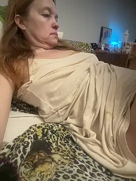 Susanel online show from April 2026 09:28:01 PM