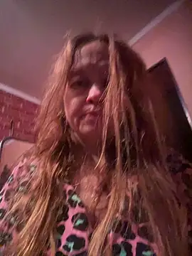 Susanel online show from June 2026 10:11:02 PM