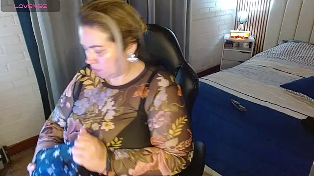 bella savati online show from February 2026 11:34:02 PM