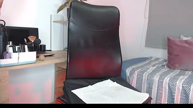 BriannaLorens online show from March 2026 03:28:03 PM