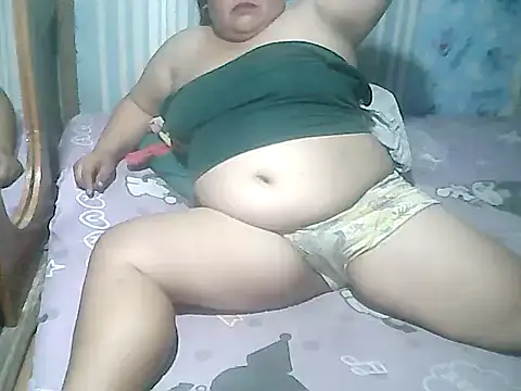 cutechubbyasian online show from April 2026 01:18:01 PM