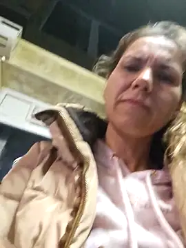 Snapshot of FeliciaKrige chatting on November 2025 09:18:02 PM FeliciaKrige online show from November 2025 09:18:02 PM