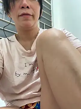 ladyxianne online show from February 2026 06:06:01 PM