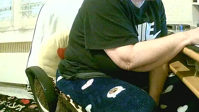 douceur63 online show from April 2026 10:31:01 AM