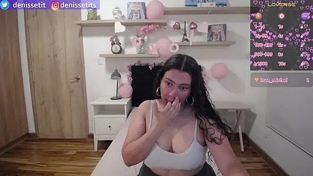 DenisseTits online show from April 2026 09:39:33 PM