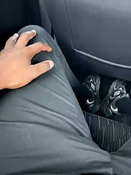 Snapshot of HairyChubbyStalion chatting on September 2025 08:02:01 AM HairyChubbyStalion online show from September 2025 08:02:01 AM