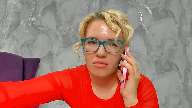 Snapshot of succubus chatting on October 2025 09:15:02 PM succubus online show from October 2025 09:15:02 PM