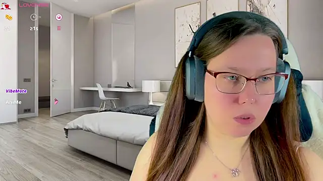 Victoria Romans online show from April 2026 08:43:01 PM