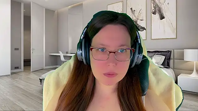 Snapshot of Victoria_Romans chatting on March 2025 03:13:02 AM Victoria Romans online show from March 2025 03:13:02 AM
