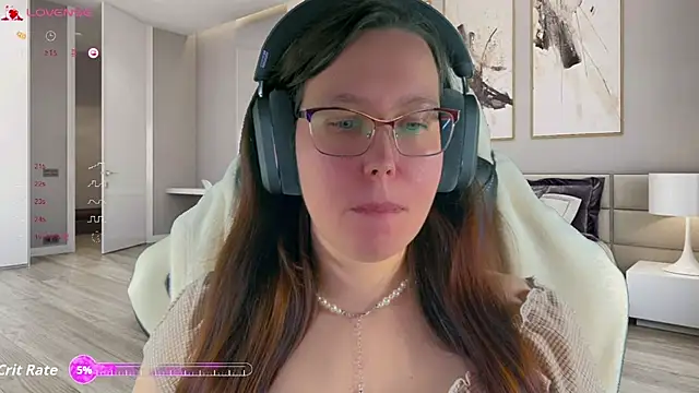 Victoria Romans online show from December 2025 01:06:01 AM