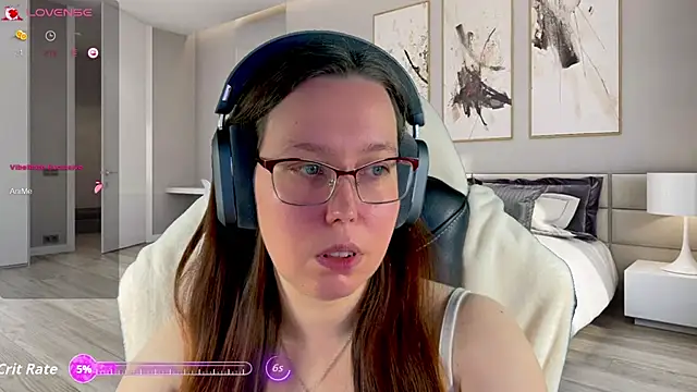 Victoria Romans online show from November 2025 02:06:02 AM