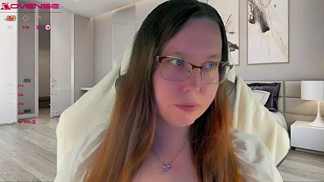 Snapshot of Victoria_Romans chatting on September 2025 06:14:01 PM Victoria Romans online show from September 2025 06:14:01 PM