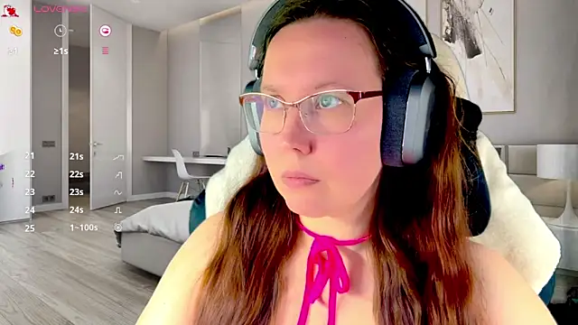 Victoria Romans online show from April 2026 04:09:02 PM