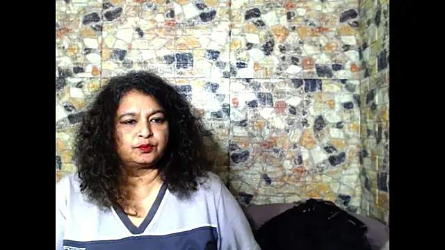 indianstar75 online show from December 2025 06:18:02 PM