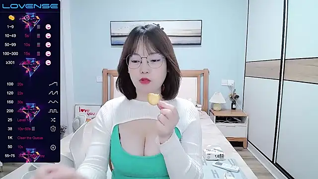 DianaYz online show from March 2025 11:16:01 AM