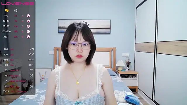 DianaYz online show from September 2025 12:53:01 PM