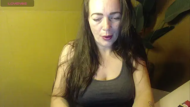 Snapshot of cloe85nl chatting on February 2026 08:14:01 AM cloe85nl online show from February 2026 08:14:01 AM