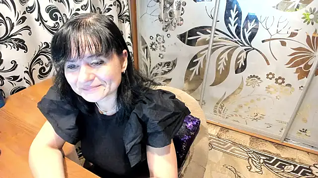 Snapshot of EVILENSA chatting on November 2025 02:17:01 PM EVILENSA online show from November 2025 02:17:01 PM