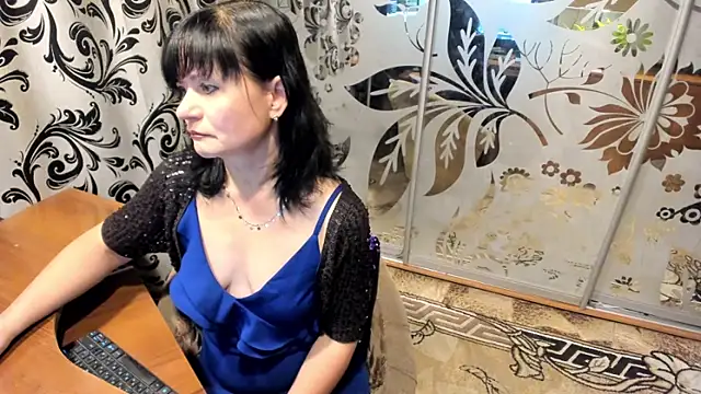 Snapshot of EVILENSA chatting on December 2025 02:16:02 PM EVILENSA online show from December 2025 02:16:02 PM