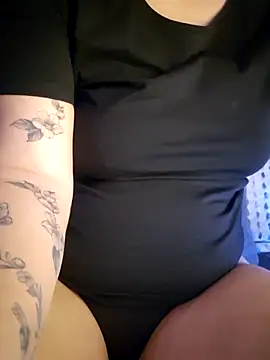 Cutegirlforyou online show from February 2026 01:21:01 PM