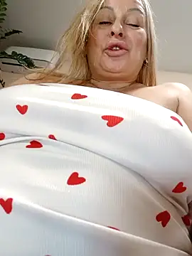 Liana MilfHot online show from February 2026 01:52:02 PM