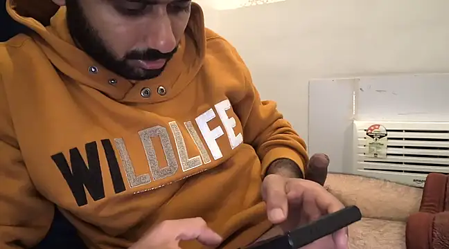 Snapshot of brownie_cake_cb chatting on March 2025 07:30:01 AM brownie cake cb online show from March 2025 07:30:01 AM