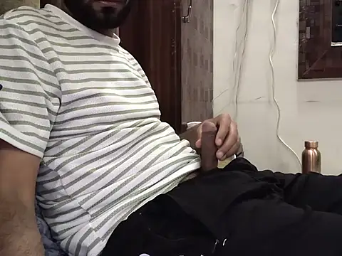 Snapshot of brownie_cake_cb chatting on November 2025 04:01:02 PM brownie cake cb online show from November 2025 04:01:02 PM