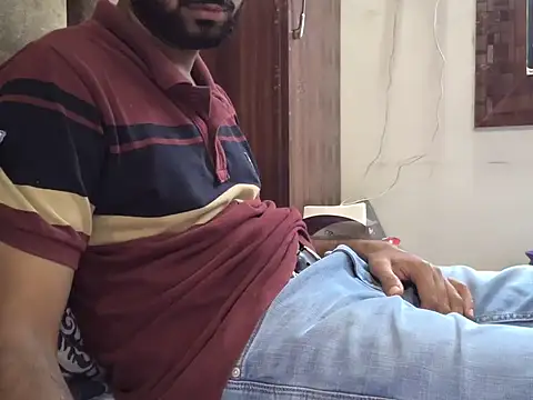 Snapshot of brownie_cake_cb chatting on October 2025 09:08:02 AM brownie cake cb online show from October 2025 09:08:02 AM