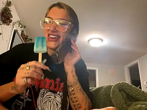 lexymarie online show from October 2025 01:39:01 AM