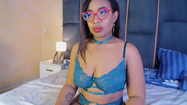 CaseyMoon online show from December 2025 12:40:02 PM