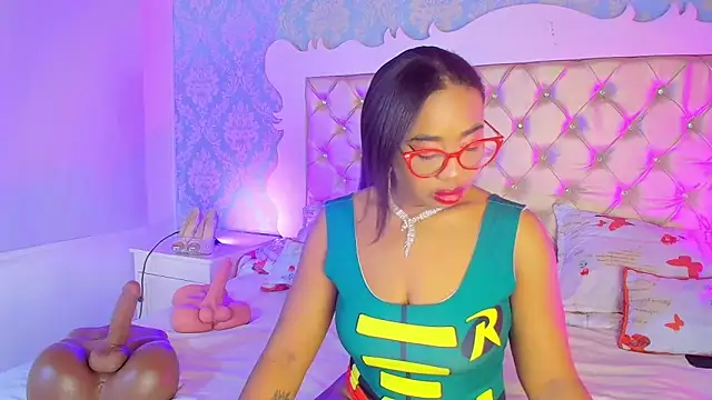 CaseyMoon online show from March 2026 12:43:01 PM