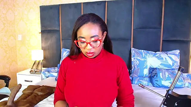 CaseyMoon online show from November 2025 12:50:02 PM