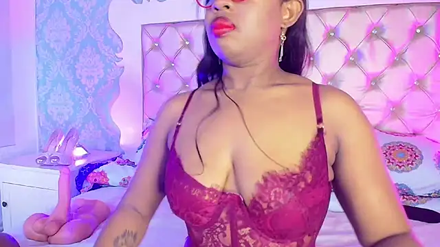 CaseyMoon online show from April 2026 12:43:01 PM