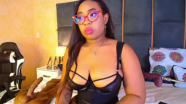 CaseyMoon online show from November 2025 12:19:01 PM