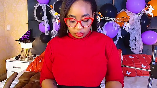 CaseyMoon online show from October 2025 12:48:02 PM