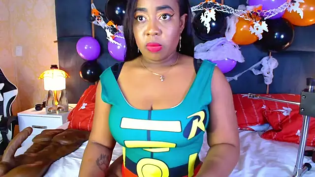 CaseyMoon online show from October 2025 12:48:01 PM