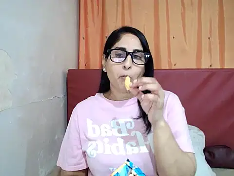 Indiankushy online show from October 2025 04:15:02 PM