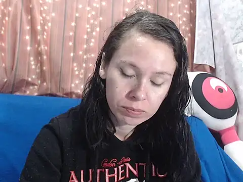 Venusluxodomme online show from March 2026 07:08:02 PM