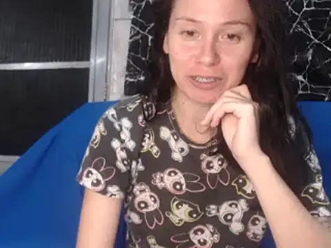 Snapshot of Venusluxodomme chatting on July 2026 03:18:01 AM Venusluxodomme online show from July 2026 03:18:01 AM