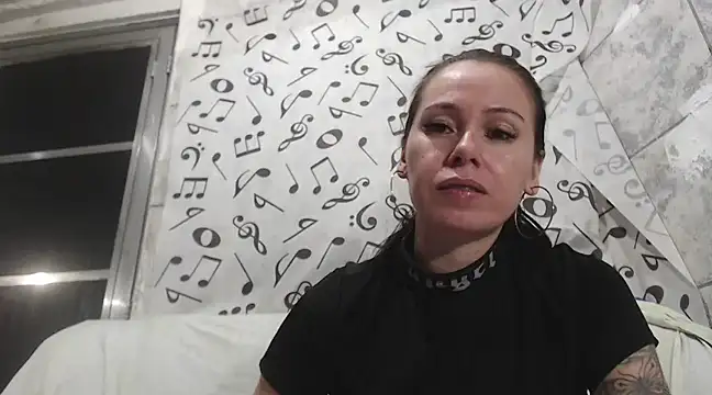 Snapshot of Venusluxodomme chatting on December 2024 03:09:02 AM Venusluxodomme online show from December 2024 03:09:02 AM